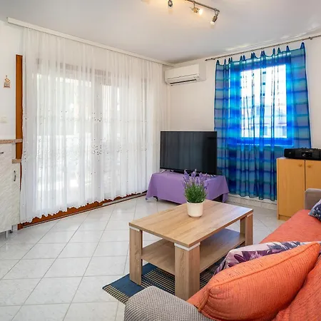 Apartman Anka With Balcony *
